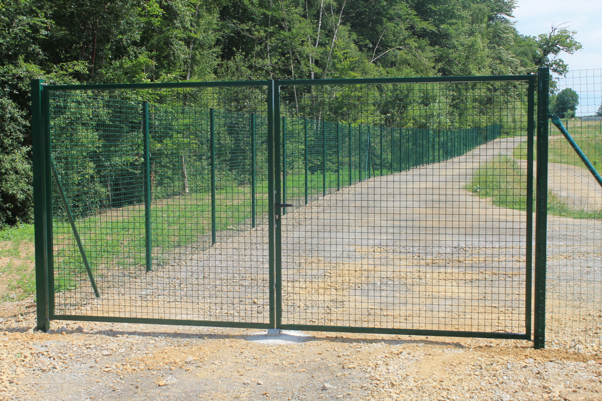 Comment Renforcer une Clôture contre le Vent — free download